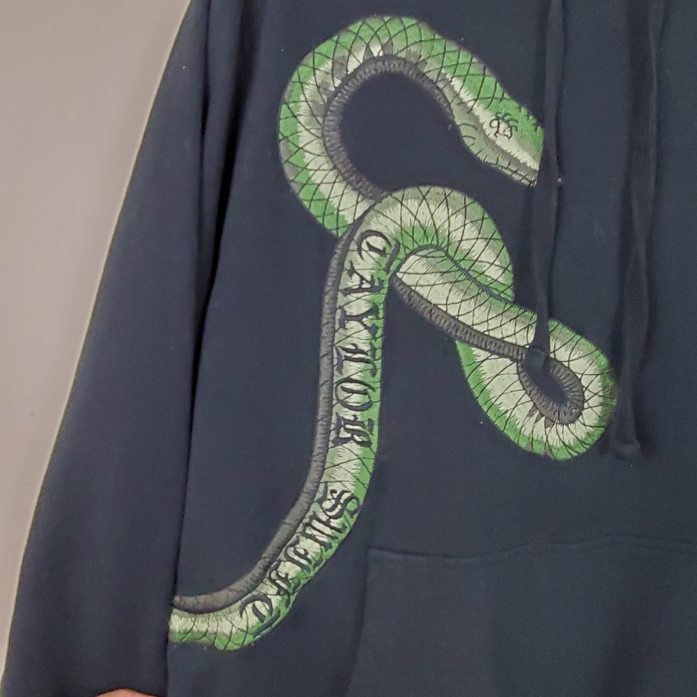 Rare Taylor Swift Reputation sweatshirt - Picture 3 of 6